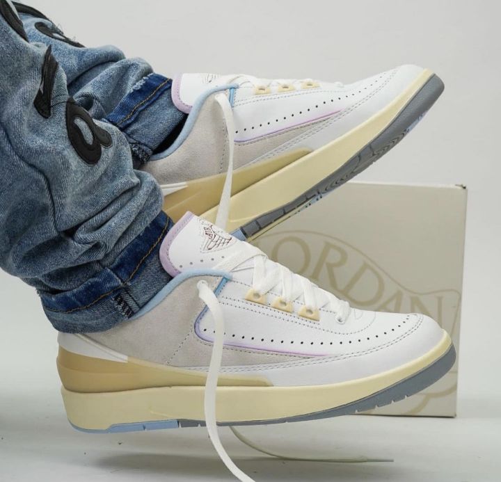 运动鞋, DX4401-146, Air Jordan 2 Low WMNS “Look Up In The Air”, Air Jordan 2 Low, Air Jordan 2 - 6月22日发布！Air Jordan 2 Low “Look Up in the Air” 引领时尚新潮流！