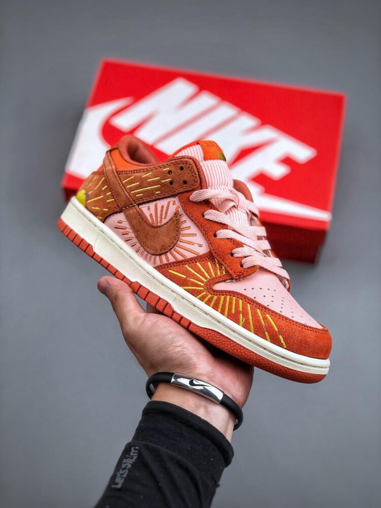 运动板鞋, 板鞋, Nike Dunk Low NH“Winter Solstice”, Nike Dunk Low, D06723 800 - 耐克 Nike Dunk Low NH“Winter Solstice” 太阳 复古 防滑轻便 低帮 休闲运动板鞋 女款 脏橙 D06723 800