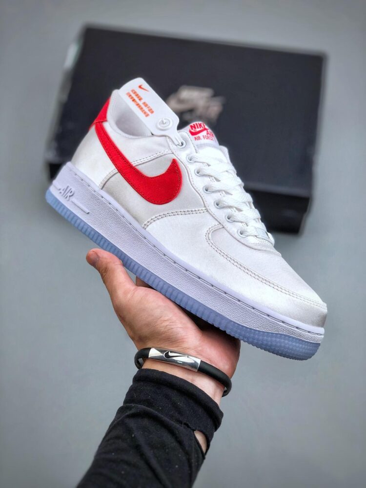 运动板鞋, 板鞋, Nike Air Force 1Low Satin“White Red”, Nike Air Force 1Low, Nike Air Force 1, DX6541-100, Air Force 1 - 耐克 Nike Air Force 1Low Satin“White Red” 防滑耐磨减震 低帮 休闲运动板鞋 女款 白红 DX6541-100