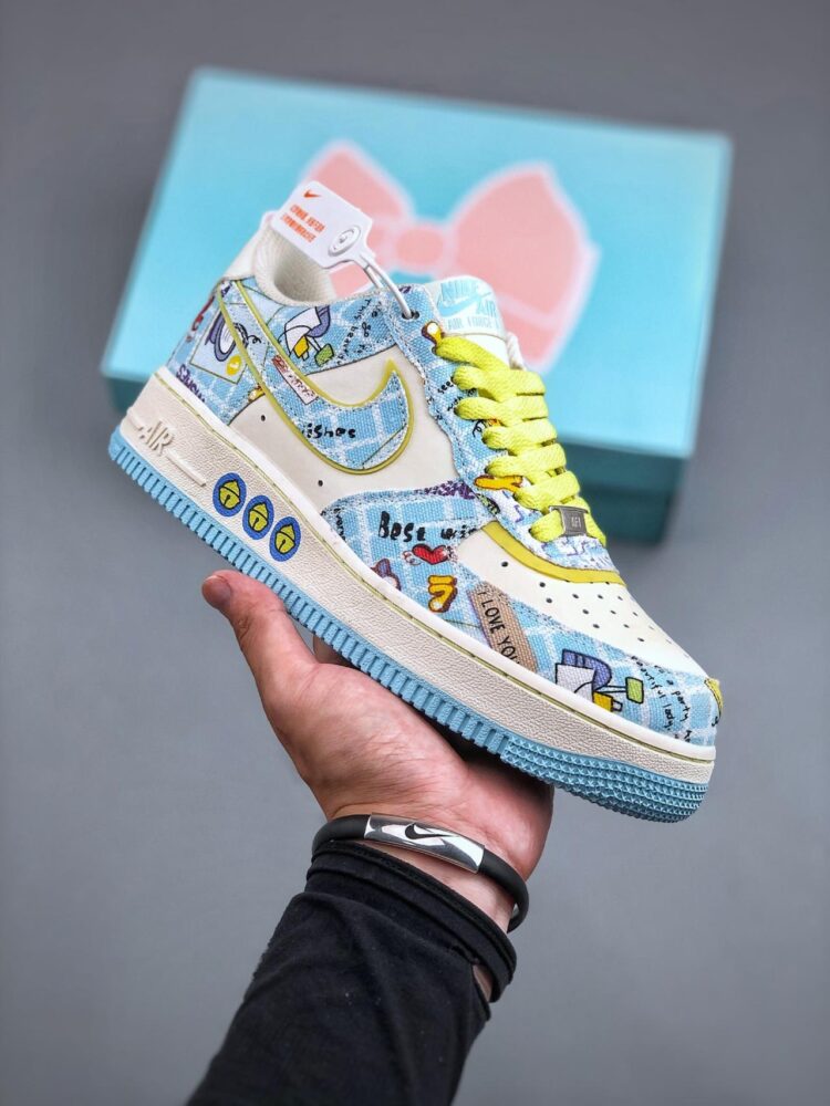 运动板鞋, 空军一号, 板鞋, Nike Air Force 1'07 Low "Doraemon", Nike Air Force 1, FB0607-055, Air Force 1 - 耐克 Nike Air Force 1'07 Low "Doraemon" 空军一号 防滑耐磨减震 低帮 运动板鞋 蓝白涂鸦 FB0607-055