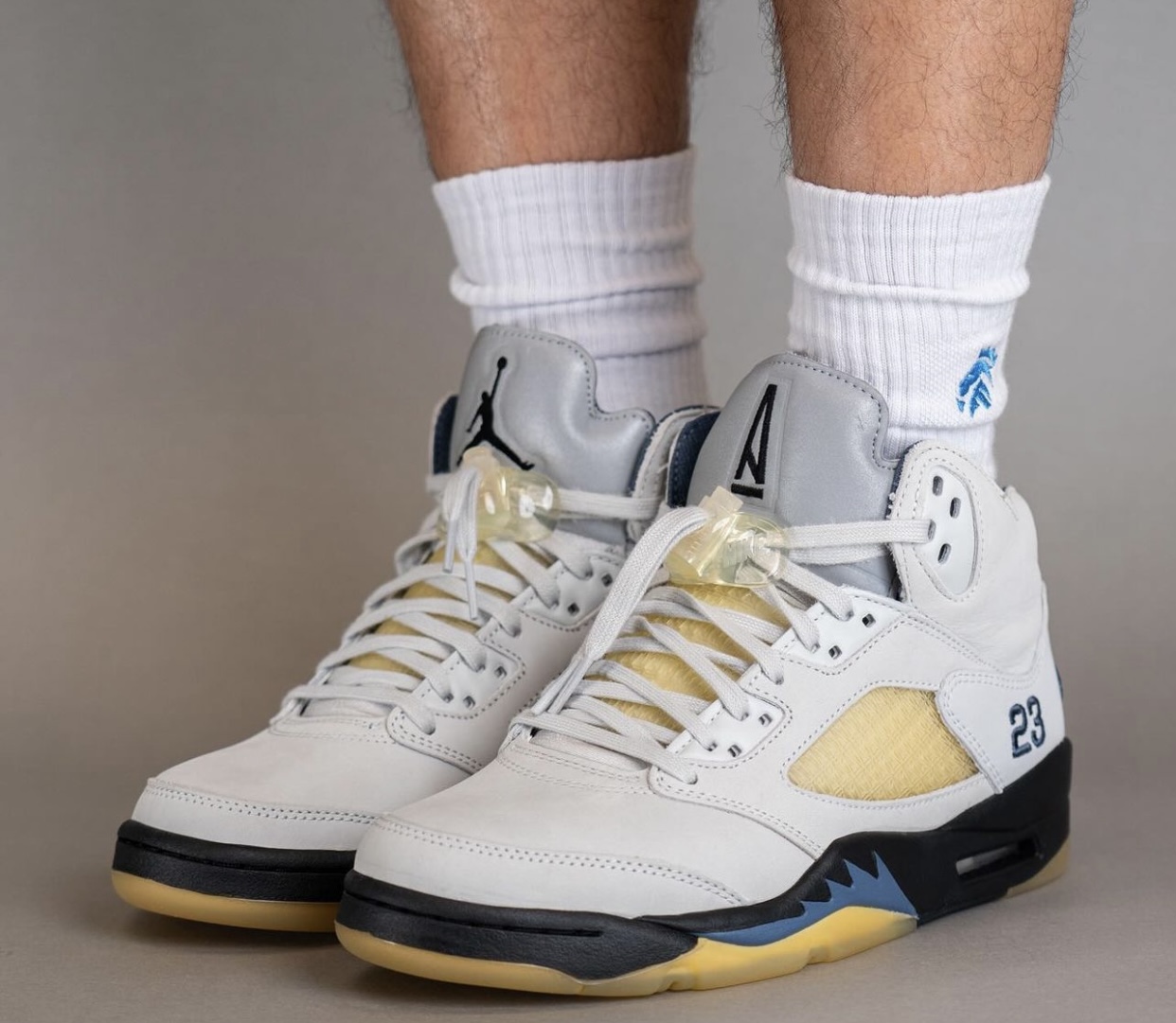 球鞋, Photon Dust, Air Jordan 5, A Ma Maniere - A Ma Maniere x Air Jordan 5 "Photon Dust" 将于11月22日发售