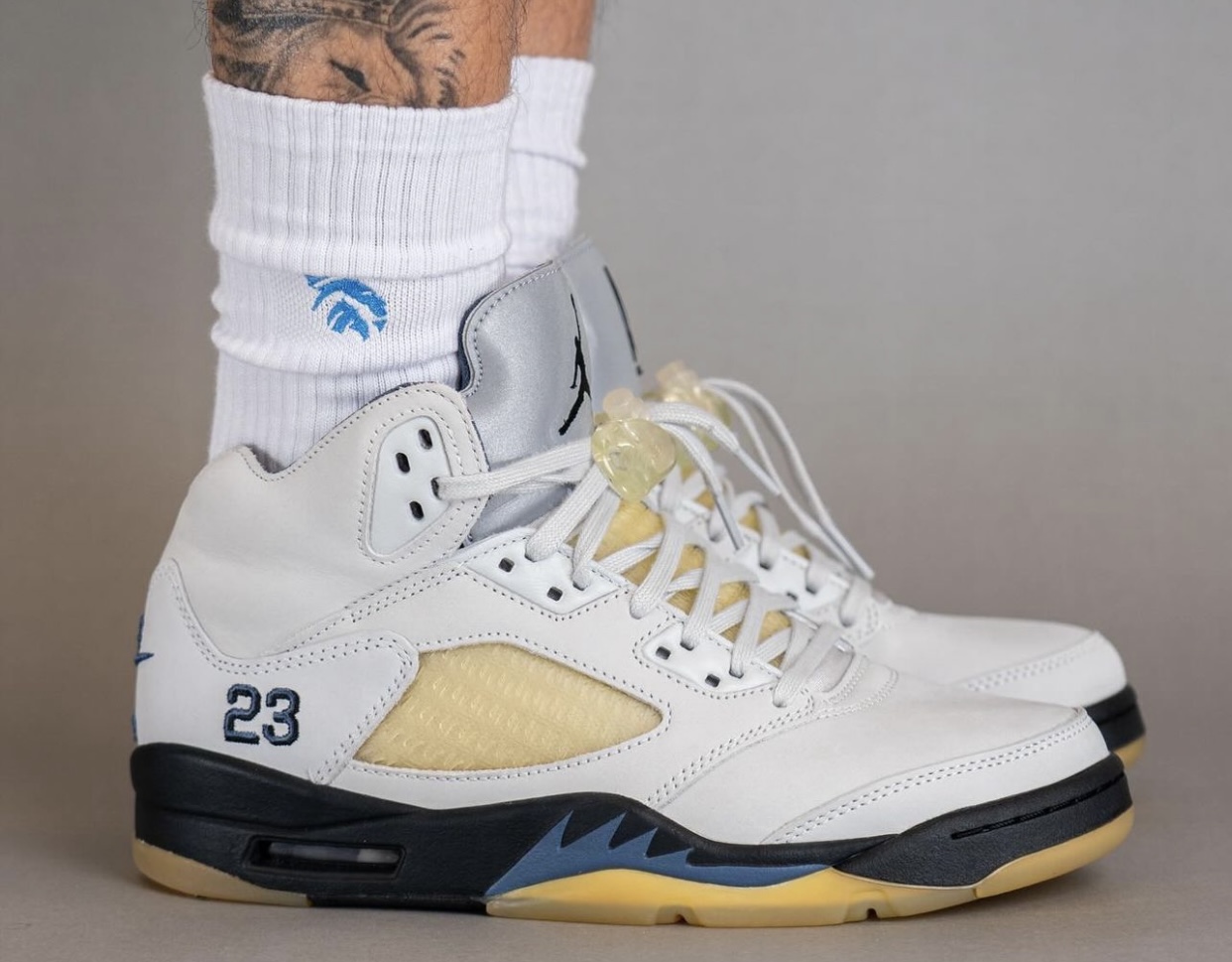 球鞋, Photon Dust, Air Jordan 5, A Ma Maniere - A Ma Maniere x Air Jordan 5 "Photon Dust" 将于11月22日发售