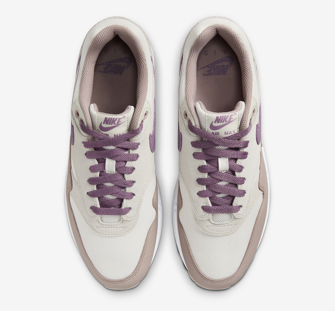 运动鞋, Nike Sportswear, Nike Air Max 1, Nike, Air Max 1 - 2023年11月发布的Nike Air Max 1 SC "Violet Dust"