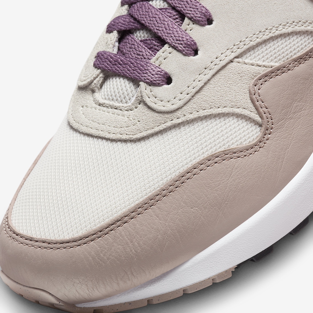 运动鞋, Nike Sportswear, Nike Air Max 1, Nike, Air Max 1 - 2023年11月发布的Nike Air Max 1 SC "Violet Dust"