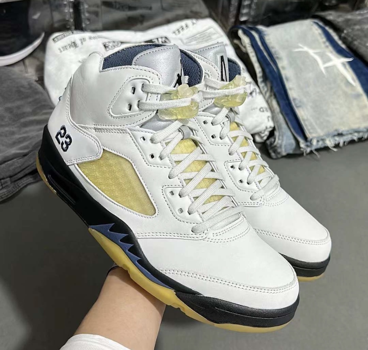 球鞋, Photon Dust, Air Jordan 5, A Ma Maniere - A Ma Maniere x Air Jordan 5 "Photon Dust" 将于11月22日发售