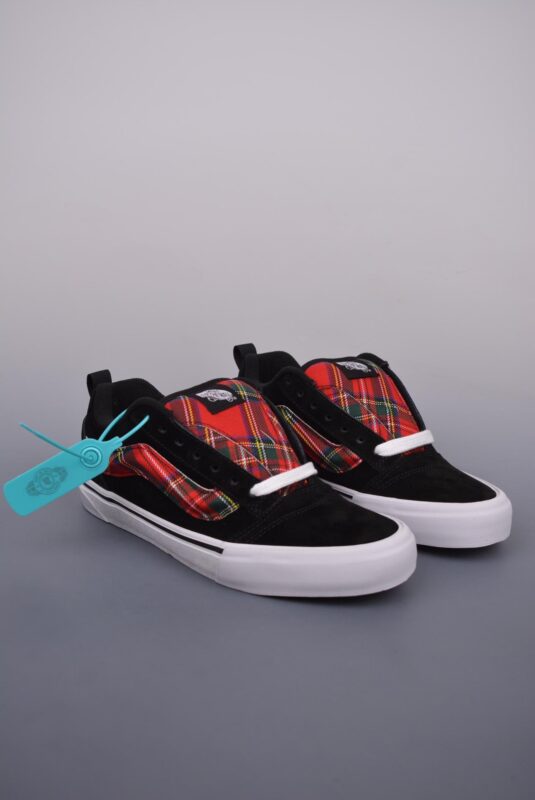 运动鞋, Vans, RO, Knu Skool - Vans Classics Knu Skool 土豆鞋 低帮面包鞋 中国红 货号：VN000CRPBRO