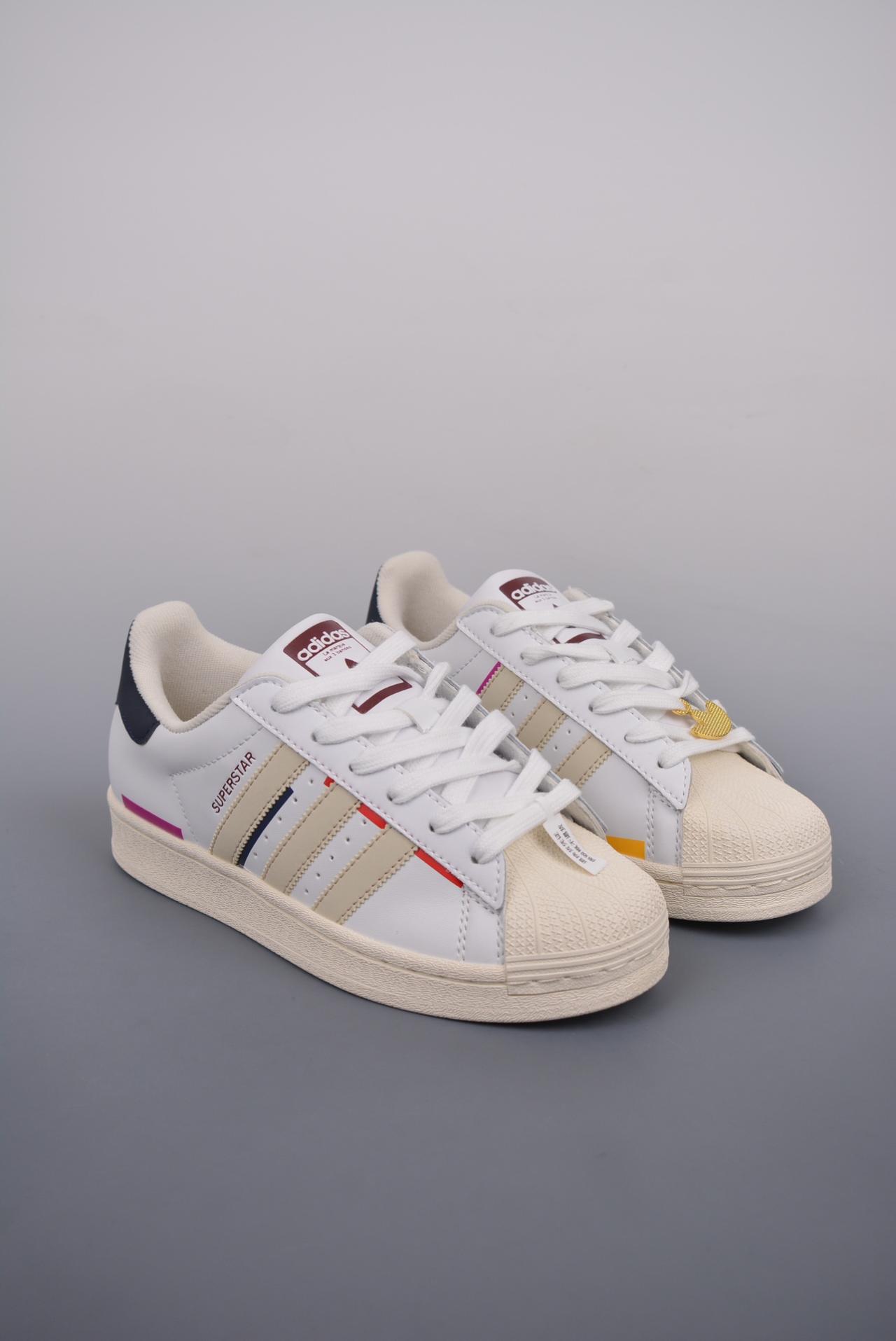 贝壳头, 板鞋, SUPERSTAR W, Originals SUPERSTAR W, adidas originals Superstar, adidas Originals, adidas - Adidas Originals SUPERSTAR W 白色贝壳头板鞋 高帮 鞋帮高度未知 货号: HQ6626WX