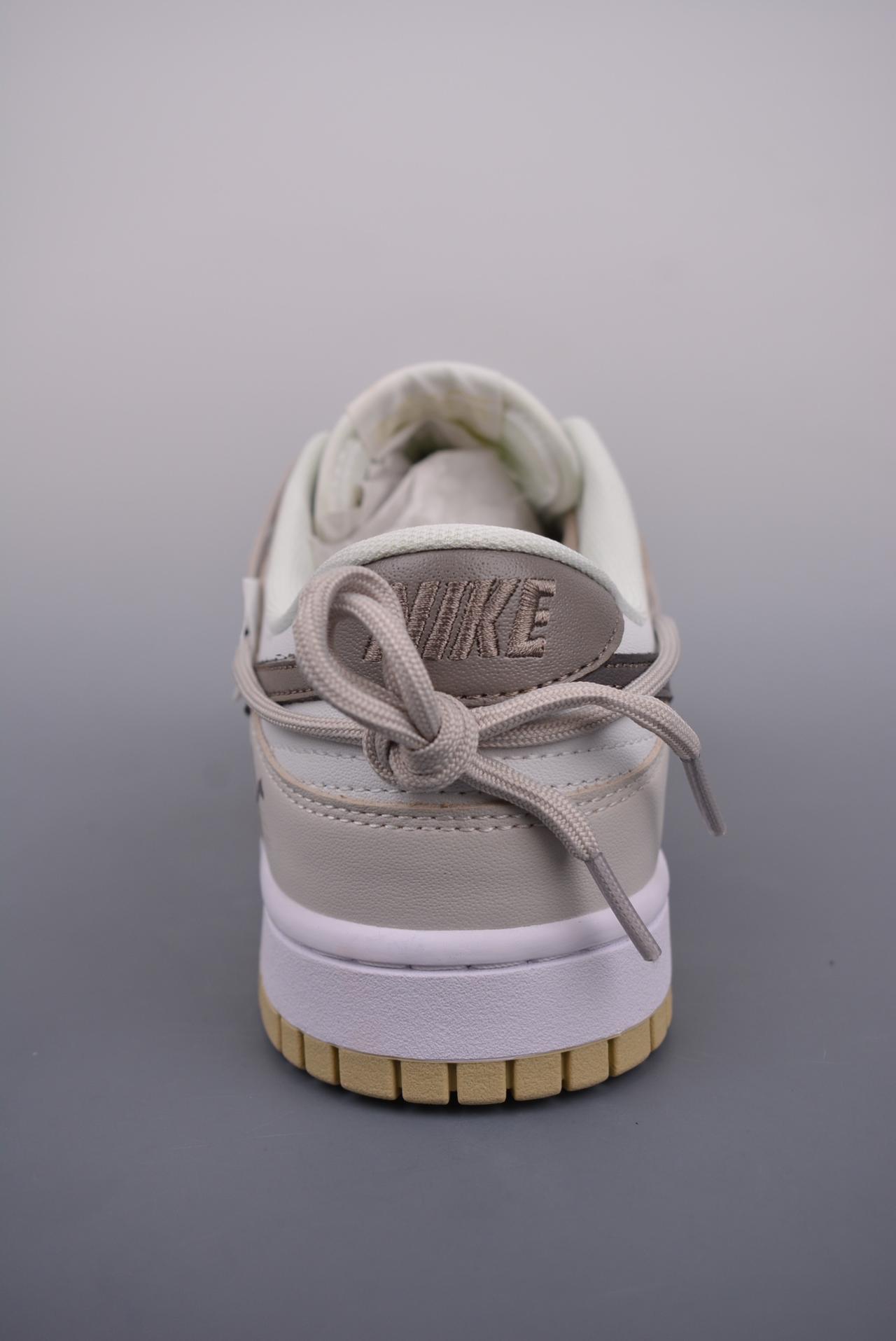 解构, SB Dunk Low, Nike SB Dunk Low, Nike, DV0833 100, Dunk Low, Dunk - Nike SB Dunk Low 泼墨裂痕 涂鸦布贴 鞋子类型 抽绳鞋带 鞋帮高度 低帮 颜色 无相关信息 货号 DV0833 100J