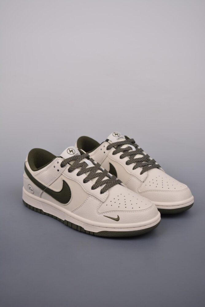 藤原浩, 篮球鞋, 球鞋, SB Dunk Low, Nike SB Dunk Low, Nike, Dunk Low - Nike SB Dunk Low 藤原浩联名 鞋子 藤原浩联名 鞋子类型 低帮篮球鞋 鞋帮高度  颜色无相关信息 货号 XD1688 016HS