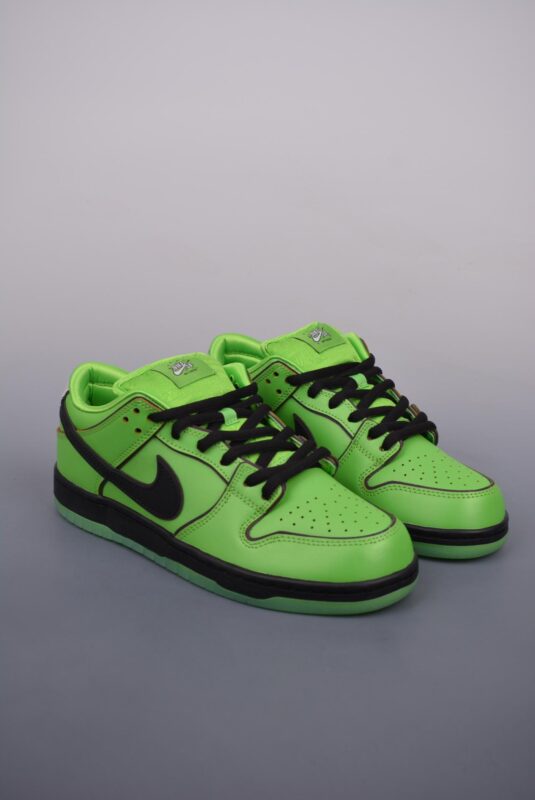 运动鞋, 服装, Nike, Dunk SB Low, Dunk SB, Dunk - Nike Dunk SB Low 飞天小女警联名 毛毛黑绿 货号：FZ8319 300NCC