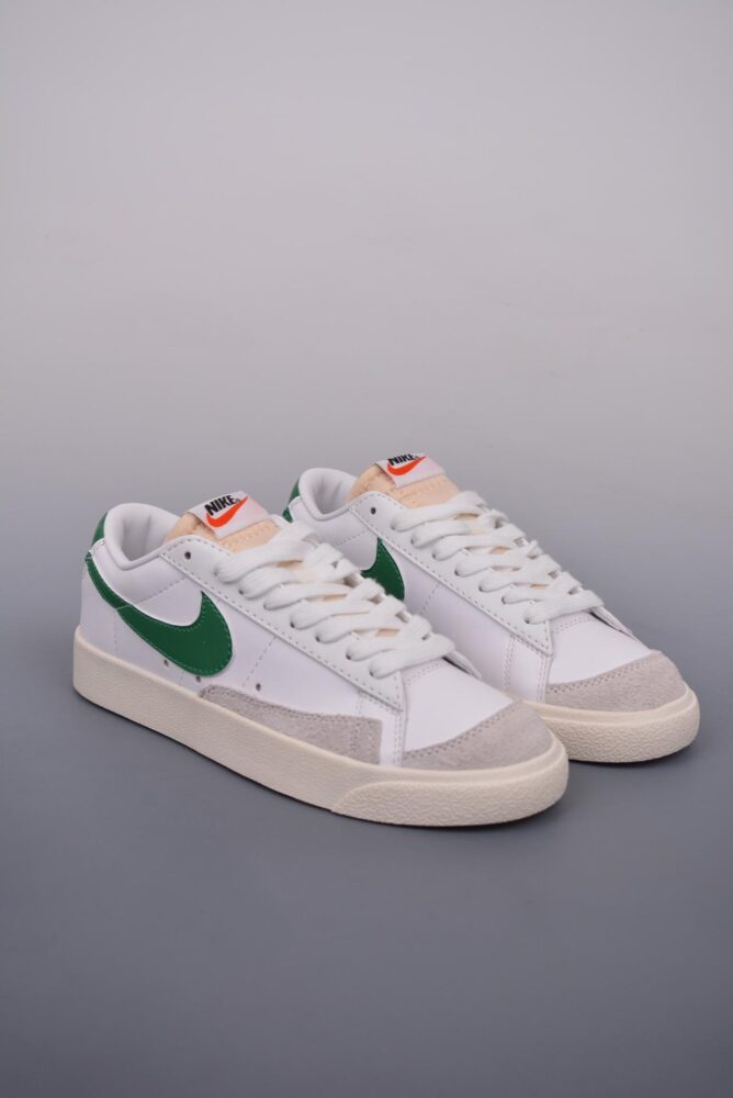 运动鞋, 服装, 开拓者, Nike Blazer Mid, Nike Blazer, Nike - NK Blazer Low 77 VNTG 复古经典开拓者 纯原系列 鞋款 官方货号：DA6364 115J