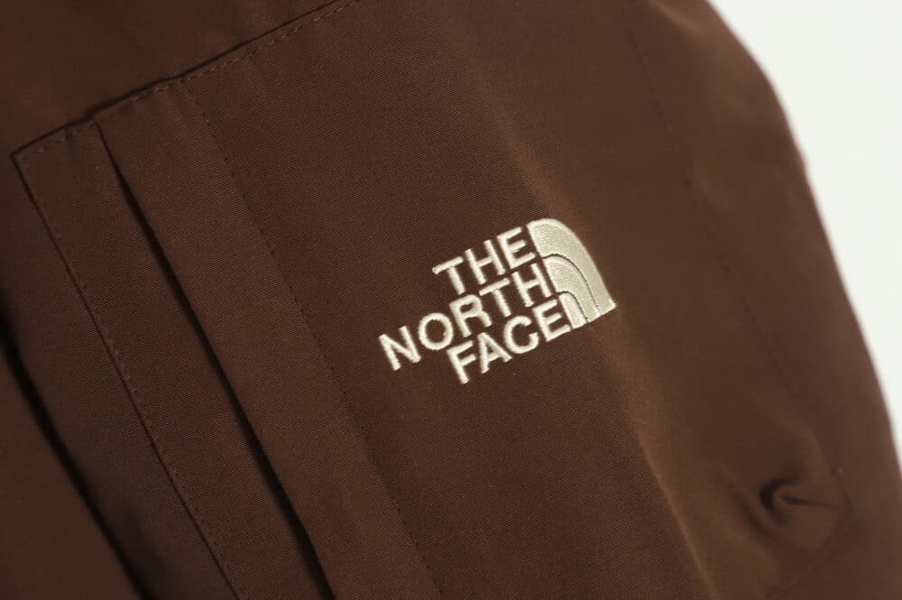 The North Face 22FW联名紫标羽绒服