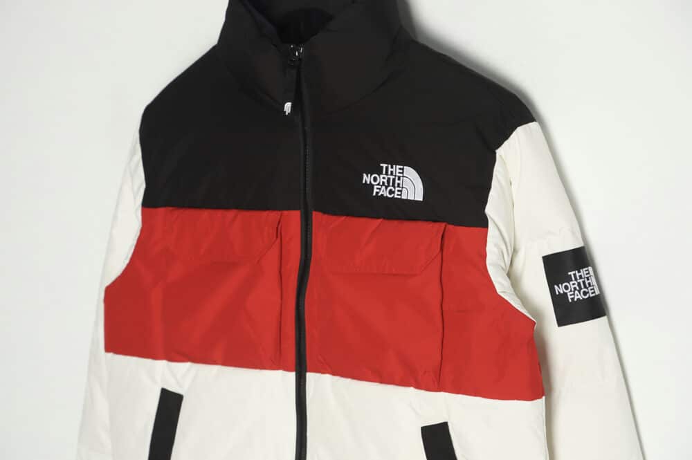 The North Face 22FW 胸前双口袋羽绒服