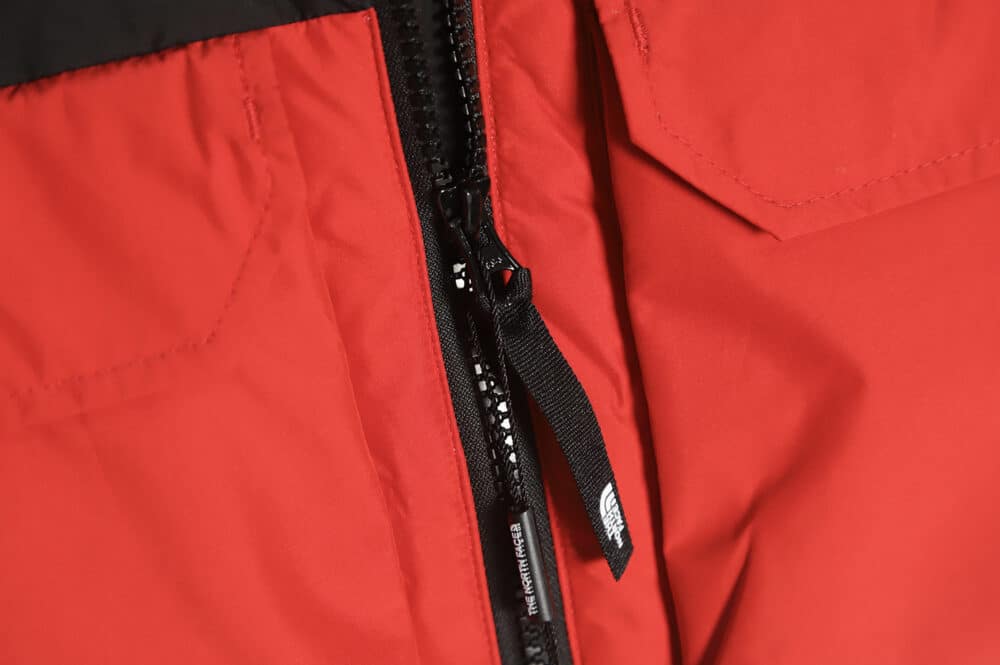 The North Face 22FW 胸前双口袋羽绒服