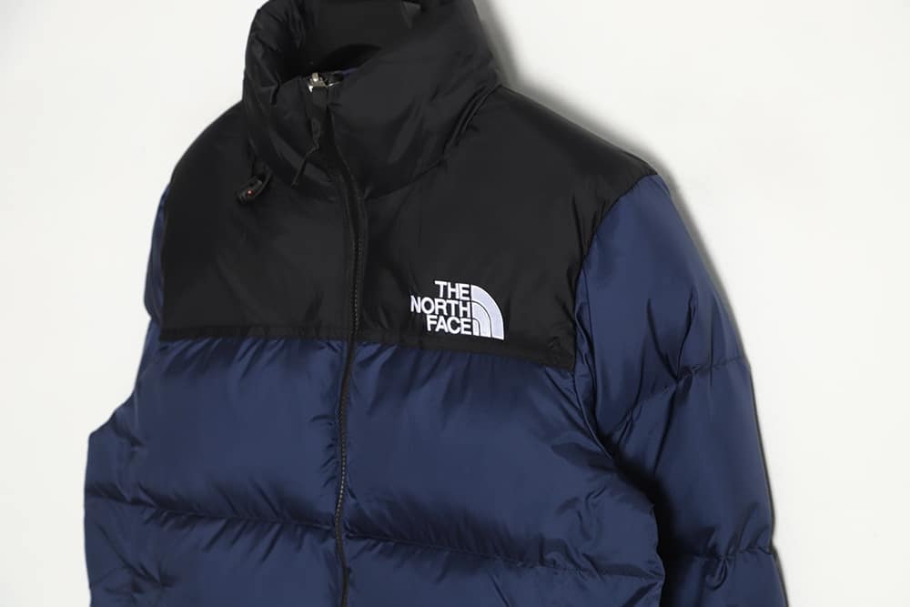 The North Face 1996 Nuptse 经典羽绒服