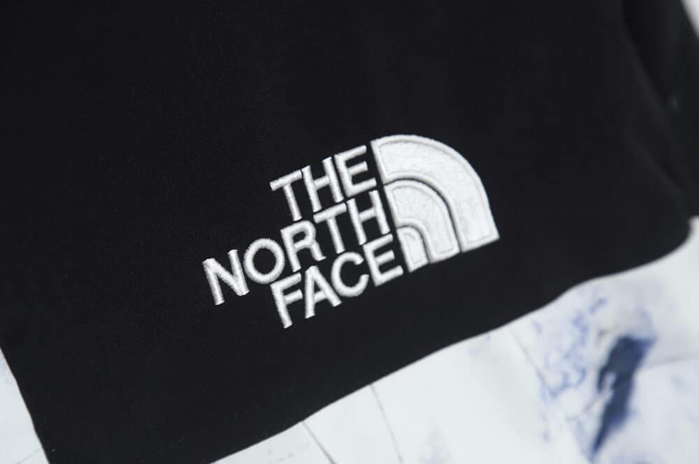 THE NORTH FACE 22ss 扎染刺绣户外夹克