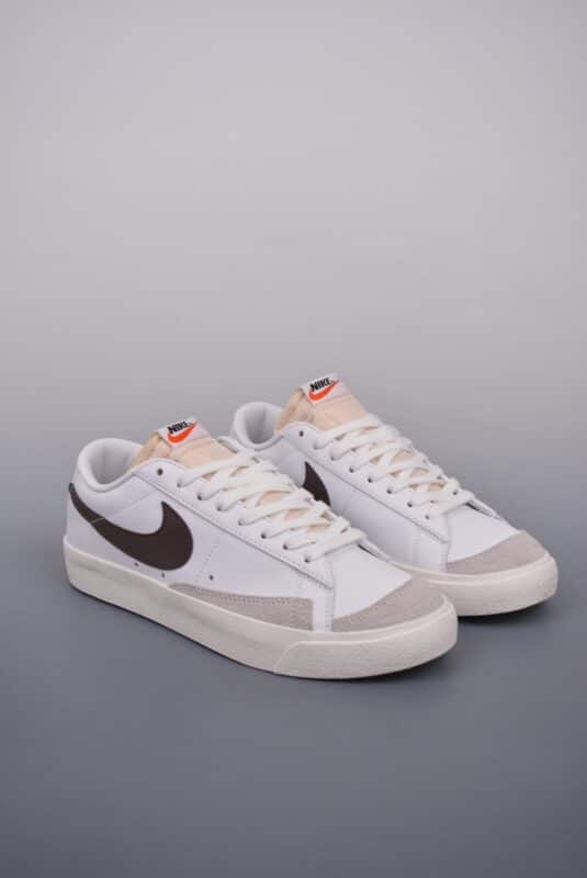 运动鞋, 篮球鞋, 球鞋, 开拓者, Nike Blazer Low, Nike Blazer, Nike - Nike Blazer Low 77 VNTG 复古经典开拓者 纯原系列 高帮篮球鞋 白色 官方货号：DA6364 100J