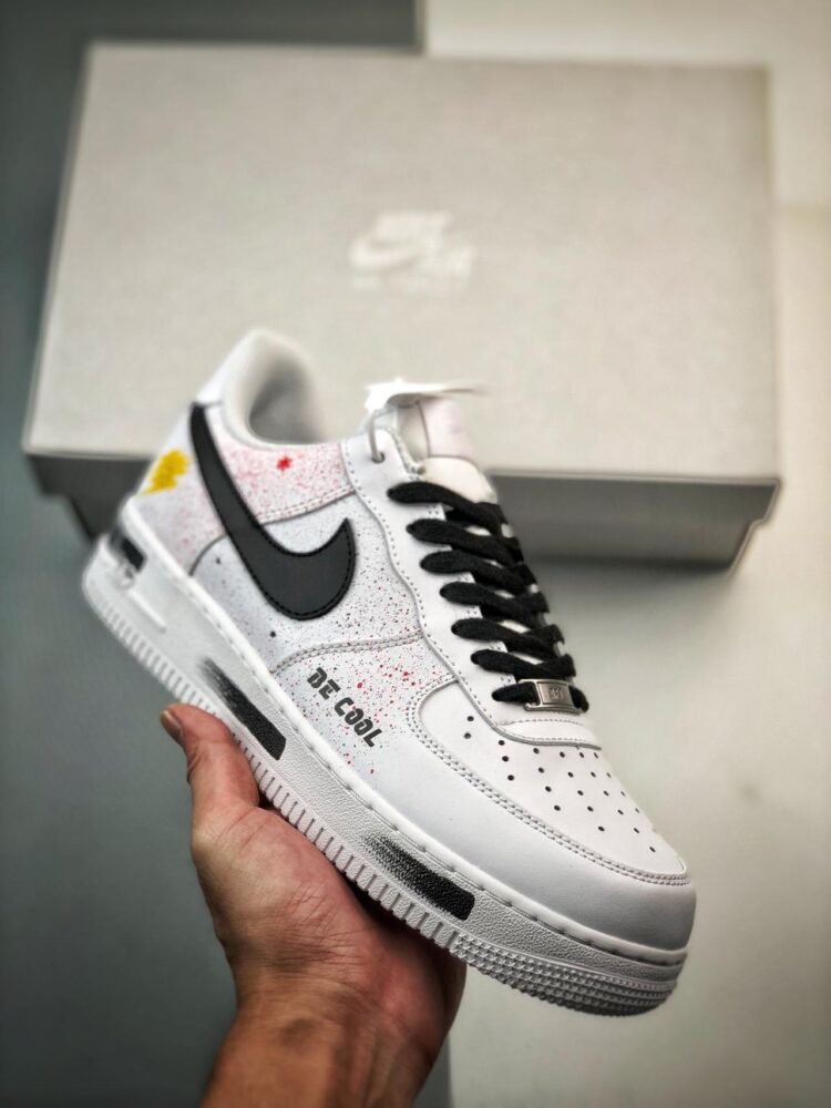 运动鞋, CW2288-111, Air Force 1 Low, Air Force 1 - Air Force 1 Low 笑脸泼墨涂鸦黑白 鞋子类型：低帮款 颜色：黑白 货号：CW2288-111