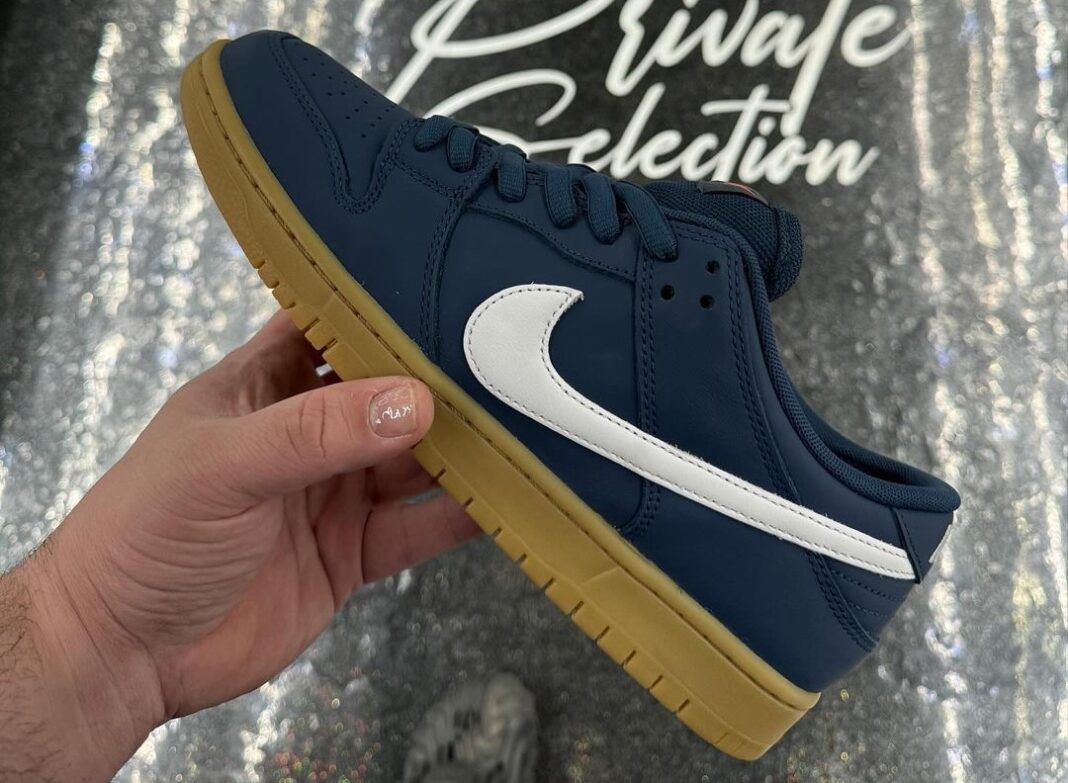 SB Dunk Low, Nike SB Dunk Low, Nike, Dunk Low, Dunk - 2024年春季，Nike SB Dunk Low“Navy Gum”即将发布。