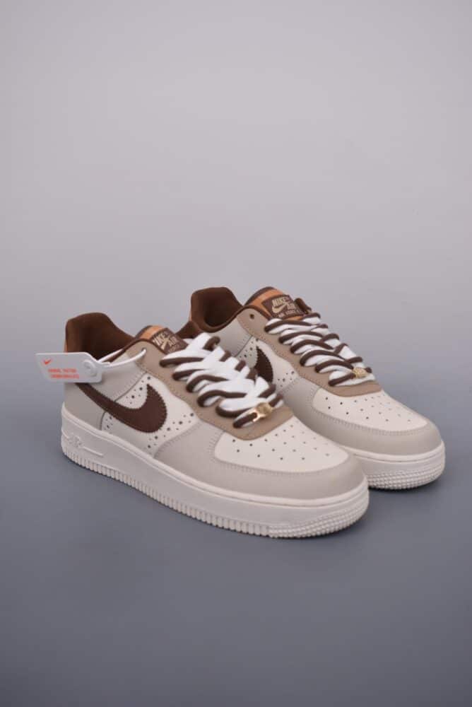 运动鞋, Nike Air Force 1 Low, Nike Air Force 1, Air Force 1 Low, Air Force 1 - Air Force 1 Low 灰棕缝线  灰色  货号：FV3702 121K