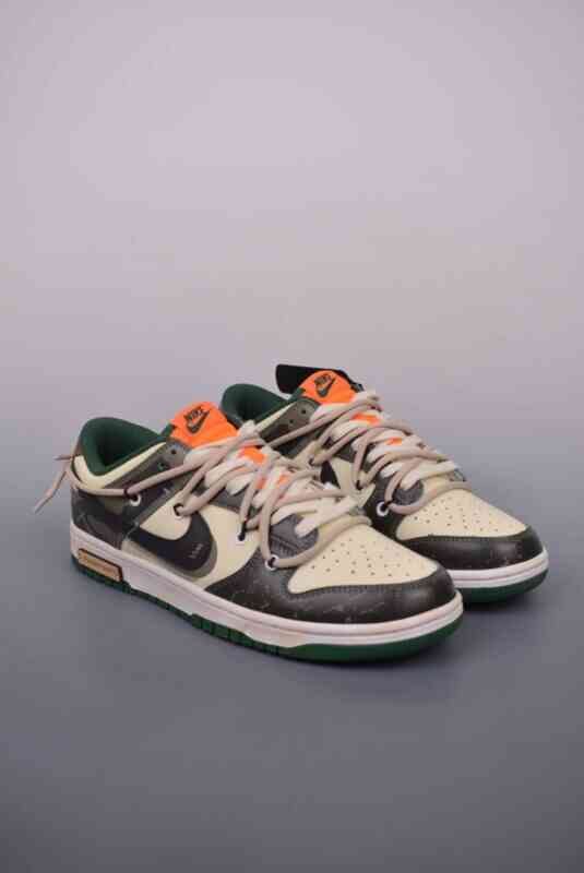 解构, SB Dunk Low, Nike SB Dunk Low, Nike, Dunk Low, Dunk - Nike SB Dunk Low 熊猫恶作剧 鞋子类型：解构抽绳鞋带 颜色：荒野矿石 货号：DD1391 300J