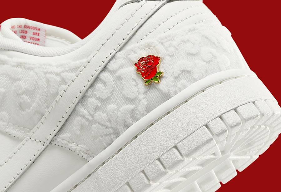 情人节, You Deserve Flowers, Nike Dunk Low, Nike, Dunk Low, Air Max 90 Futura - Nike全新推出情人节限量鞋款，独具风采！