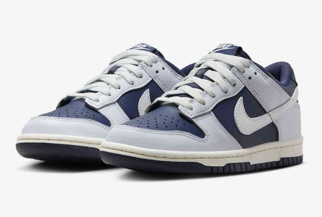 Nike Dunk Low GS, Nike Dunk Low, Nike, Midnight Navy, Dunk Low GS, Dunk Low - 现可购买：Nike Dunk Low GS “Football Grey/Midnight Navy”